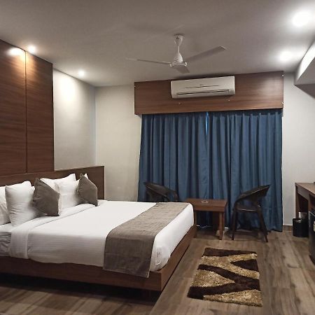 Hotel Tree Fern Dibrugarh Exterior foto