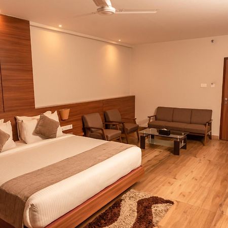 Hotel Tree Fern Dibrugarh Exterior foto