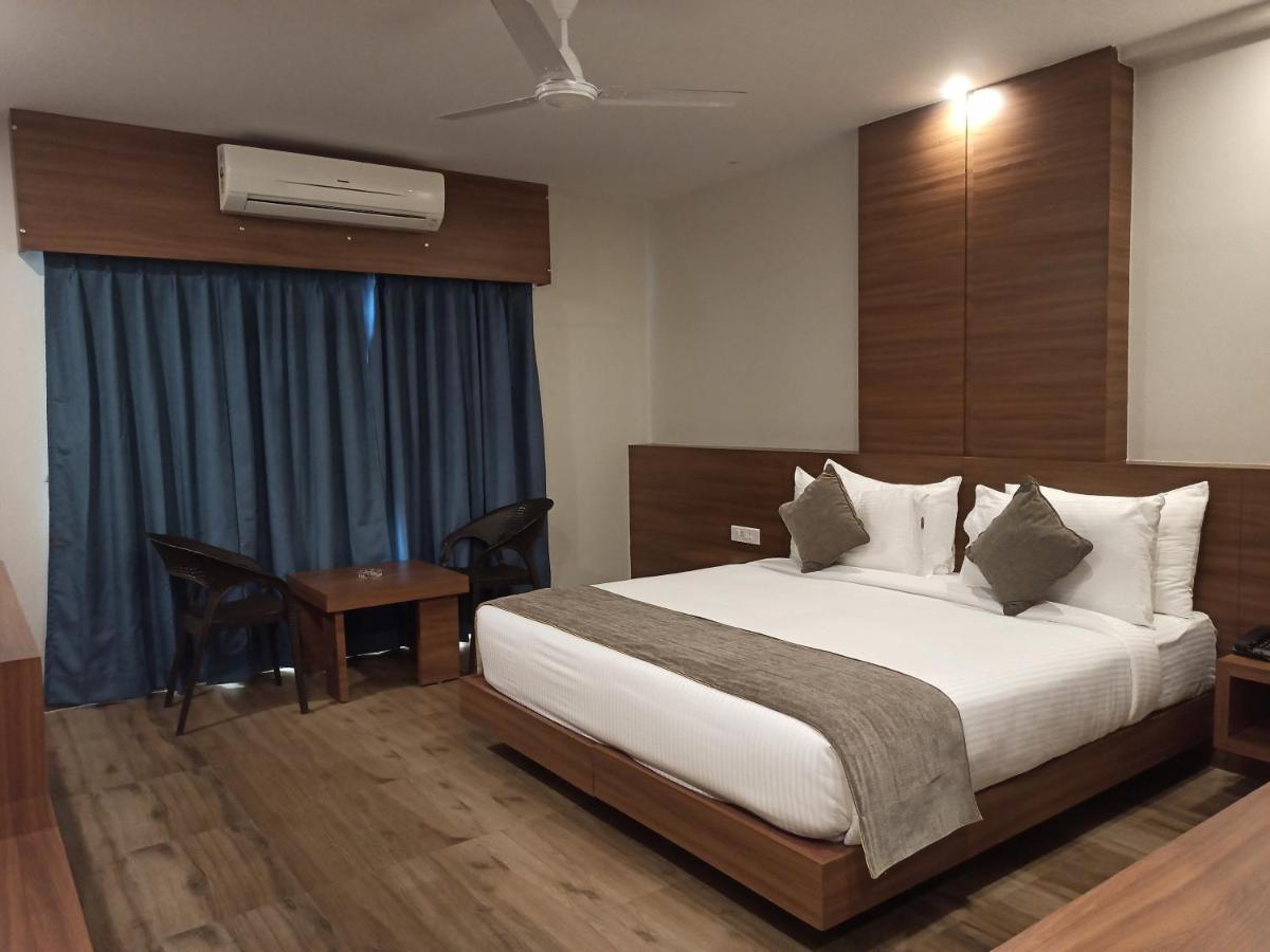 Hotel Tree Fern Dibrugarh Exterior foto
