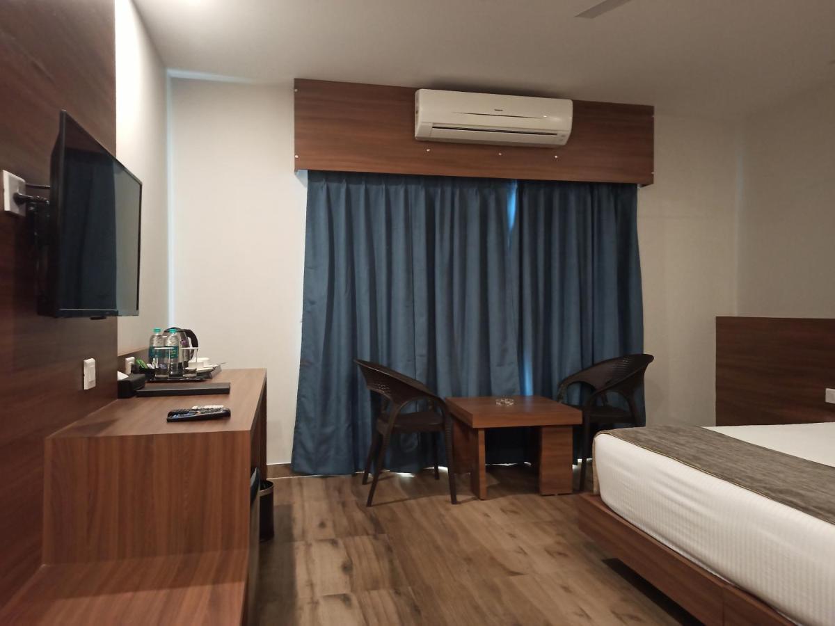 Hotel Tree Fern Dibrugarh Exterior foto