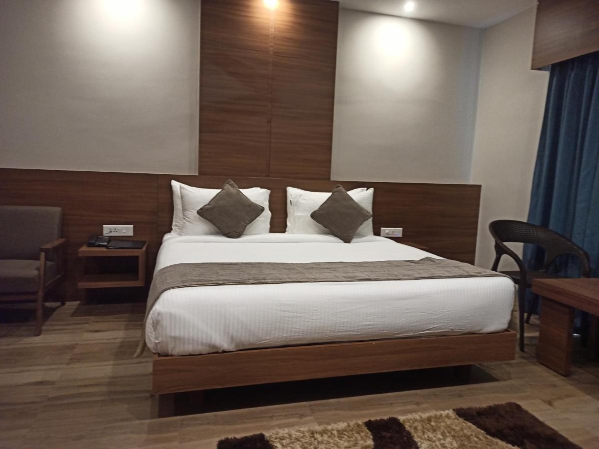 Hotel Tree Fern Dibrugarh Exterior foto
