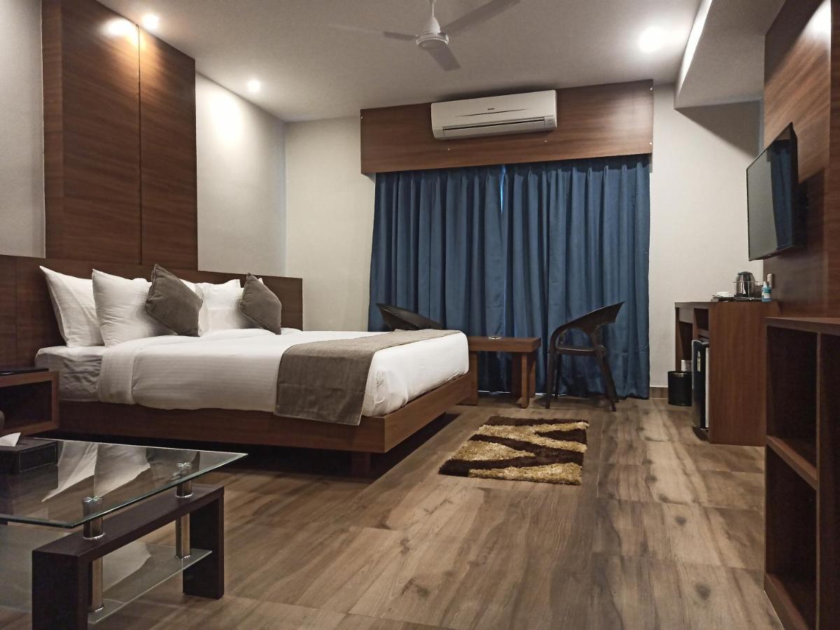Hotel Tree Fern Dibrugarh Exterior foto