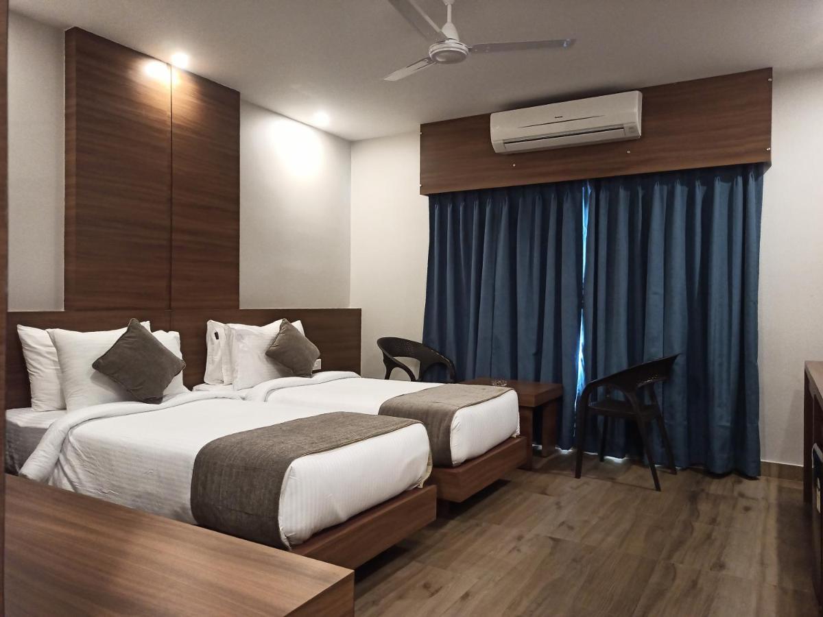 Hotel Tree Fern Dibrugarh Exterior foto