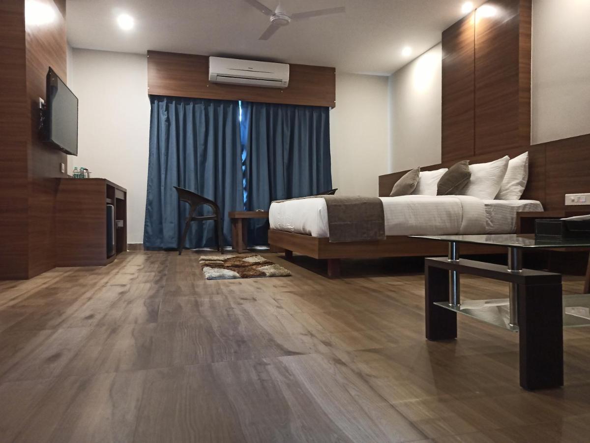 Hotel Tree Fern Dibrugarh Exterior foto