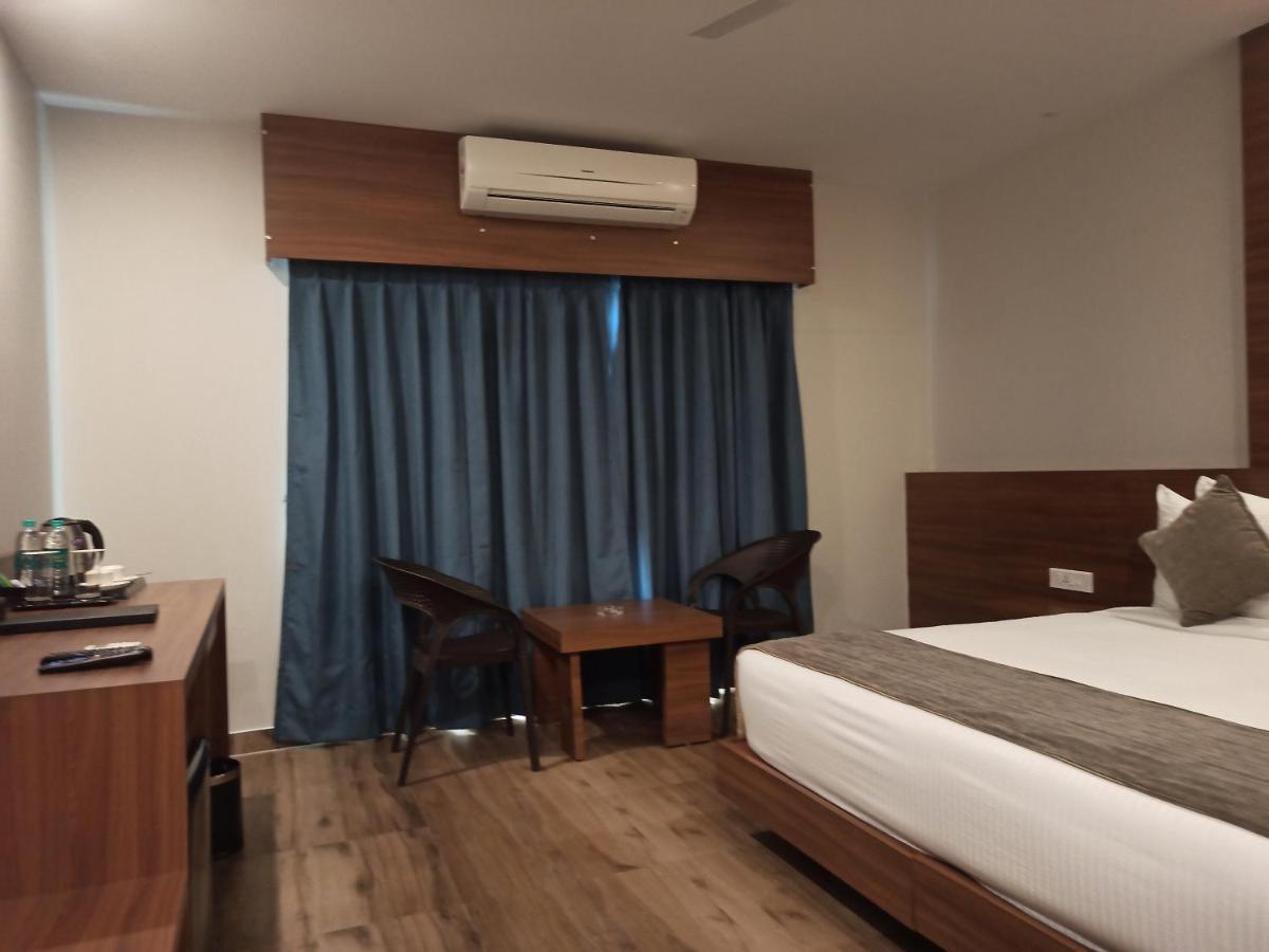 Hotel Tree Fern Dibrugarh Exterior foto
