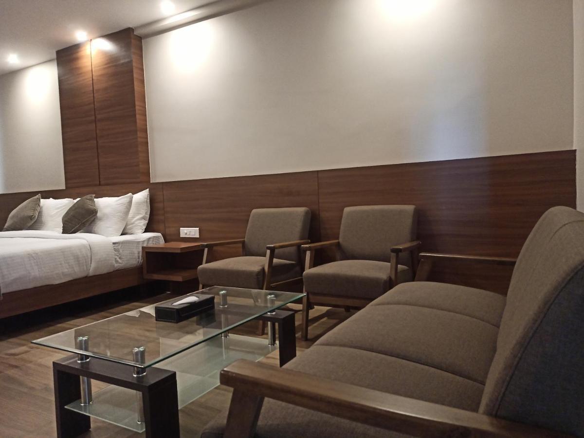 Hotel Tree Fern Dibrugarh Exterior foto